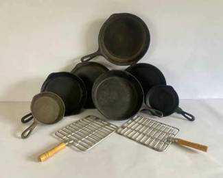 Cast Iron Skillets with 2 Toaster Racks Mixed Sizes