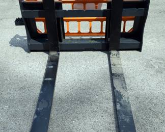 2025 Landhonor PF-11-3500G Pallet Fork, Unused 