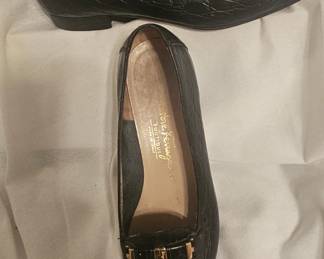 Ferragamo Bow Flats  8B Black