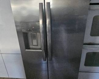 2025 Frigidaire Gallery 22.3 cubic  feet was $1,400 plus fees