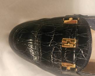 Ferragamo Black 8 B flats Detail 
