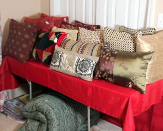 20+ High End Designer Pillows

