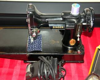1947 Singer Featherweight with Accessories