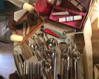 Miscellanious Kitchen Utencils And Flatware
