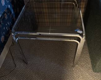 Dallas, modern end table
