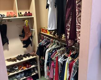 Clothing small sizes, shoes size 5