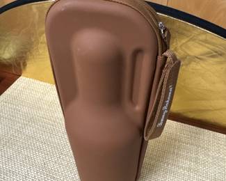 Tommy Bahama wine bottle case