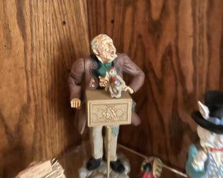 Figurines