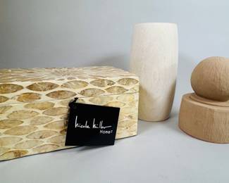 Itza Wood Blond Cedar Vase With Nicole Miller Home Capiz Box And H&M Home Ceramic Box (3)