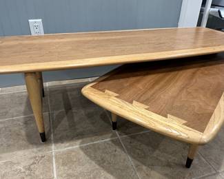 Lane Acclaim Midcentury Switchblade Coffee Table