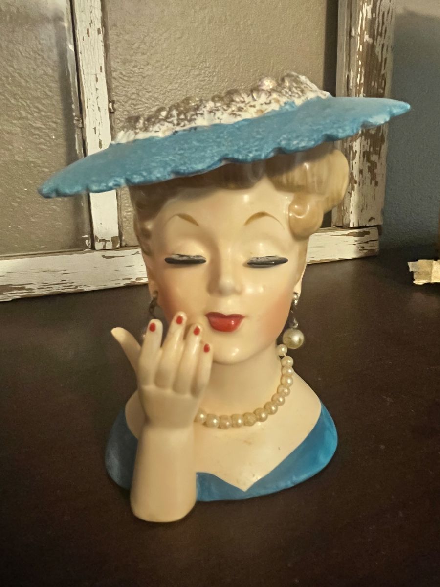 DARLING, YOU SIMPLY MUST COME TO MY SALE!!