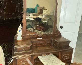 FABULOUS ANTIQUE VANITY & BENCH