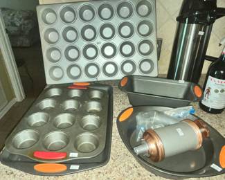 MORE PROFESSIONAL BAKEWARE