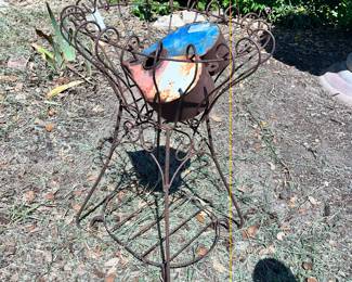YARD ART