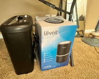 LEVOIT AIR PURIFIER