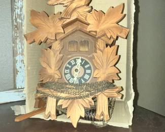 VINTAGE CUCKOO CLOCK