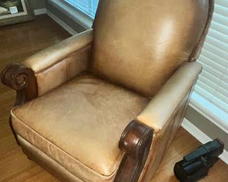 LEATHER RECLINER