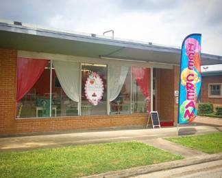Our client used to operate “KAREN’S SWEETPEA CUPCAKERY” in Victoria! Now closed.