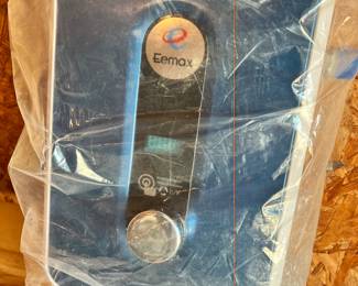 EEMAX TANKLESS WATER HEATER