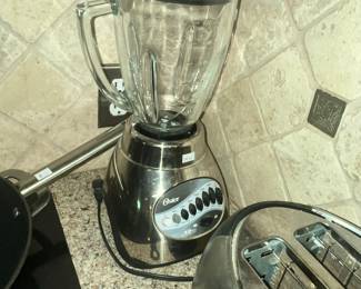 OSTER BLENDER