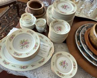 Noritake Rose Pattern Dinnerware Set