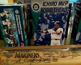 Seattle Mariners Ichiro Suzuki 2001 MVP Bobble Head, 1995 Western Division Champions Mariners Carved Baseball Bat in Box