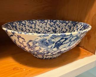 Leopoldo Piezi Stoviglierie Dipantimano Blue/White Spongeware Serving Bowl