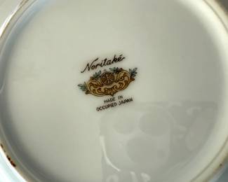 Noritake Rose Pattern Dinnerware Set