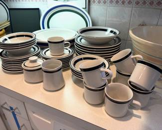 Japan Stoneware White/Black Stripe Dinnerware Set