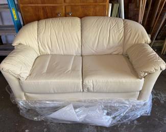 Capitol Leathers Cream Leather Love Seat