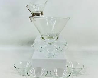 Glass Punch Bowl With Eight cups 