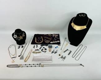 Sparkling Fashion Jewelry 