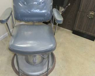 Vintage Barber/Hairdresser Chair & Wash SinK