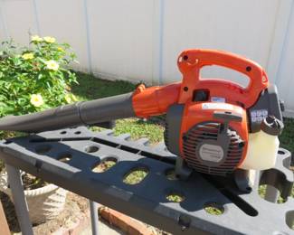 Husqvarna 125B Blower