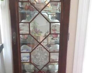 Victorian Mahogany Lighted Curio Cabinet
