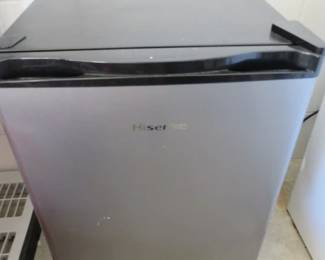 Hisense Mini Refrigerator