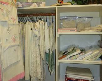 Vintage Table Clothes, Doilies