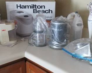 Small Appliances, Magic Bullet, Hamilton Beach Bread Maker & Hand Mixer
