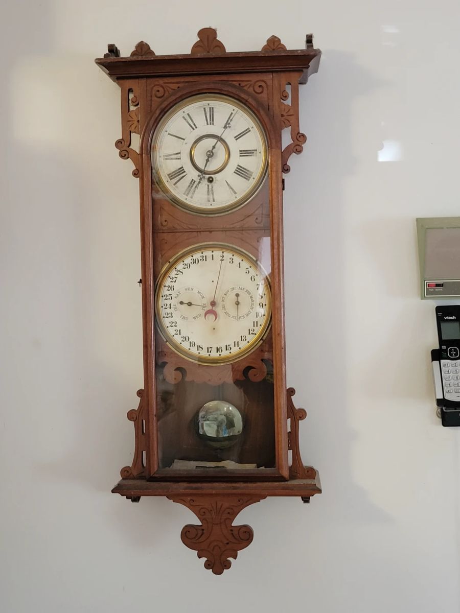 Gingerbread clock 