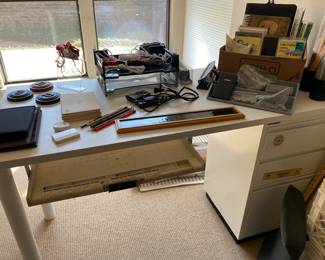 White office desk with keyboard tray, Office Supplies 