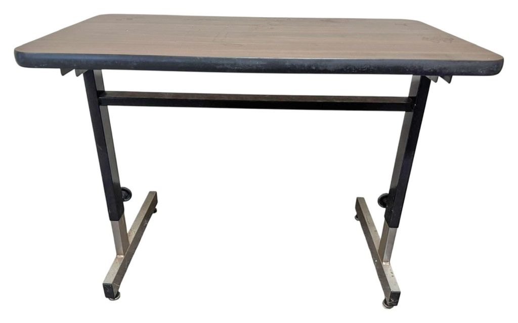 Adjustable Height ComputerTraining Table