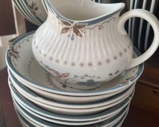 Royal Doulton Old Colony 12 pc.