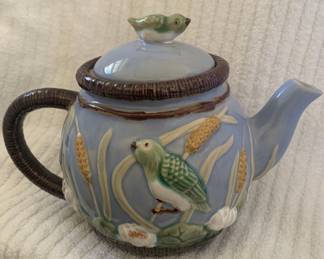 Tea pot - Marked Nouveau Majolica China