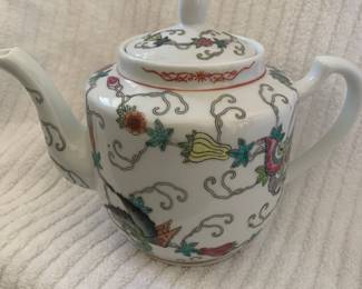Tea pot - Marked China