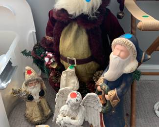Vintage santas, angels, and more madonnas!