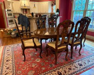 Karges Italian Provincial Carved Walnut Pedestal Extension Dining Table w/2 leaf  and pads! 