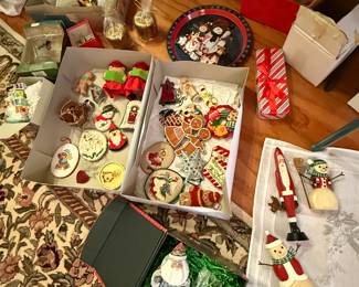 Hand-made ornaments 