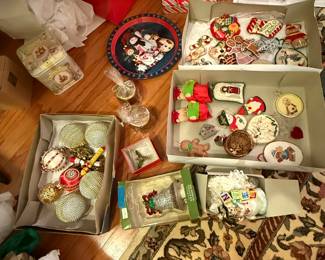 Hand-made ornaments 