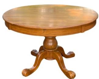Round Oak Dining Or Display Pedestal Table - Seats 4