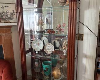 stunning lighted curio